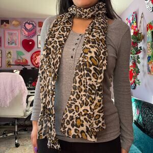 Vintage Y2K leopard print scarf